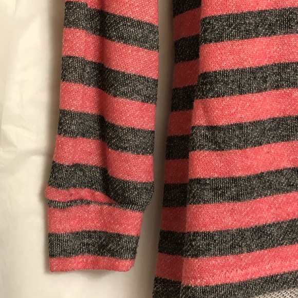 Ladies oversized pink & gray striped tunic top! - Picture 3 of 3